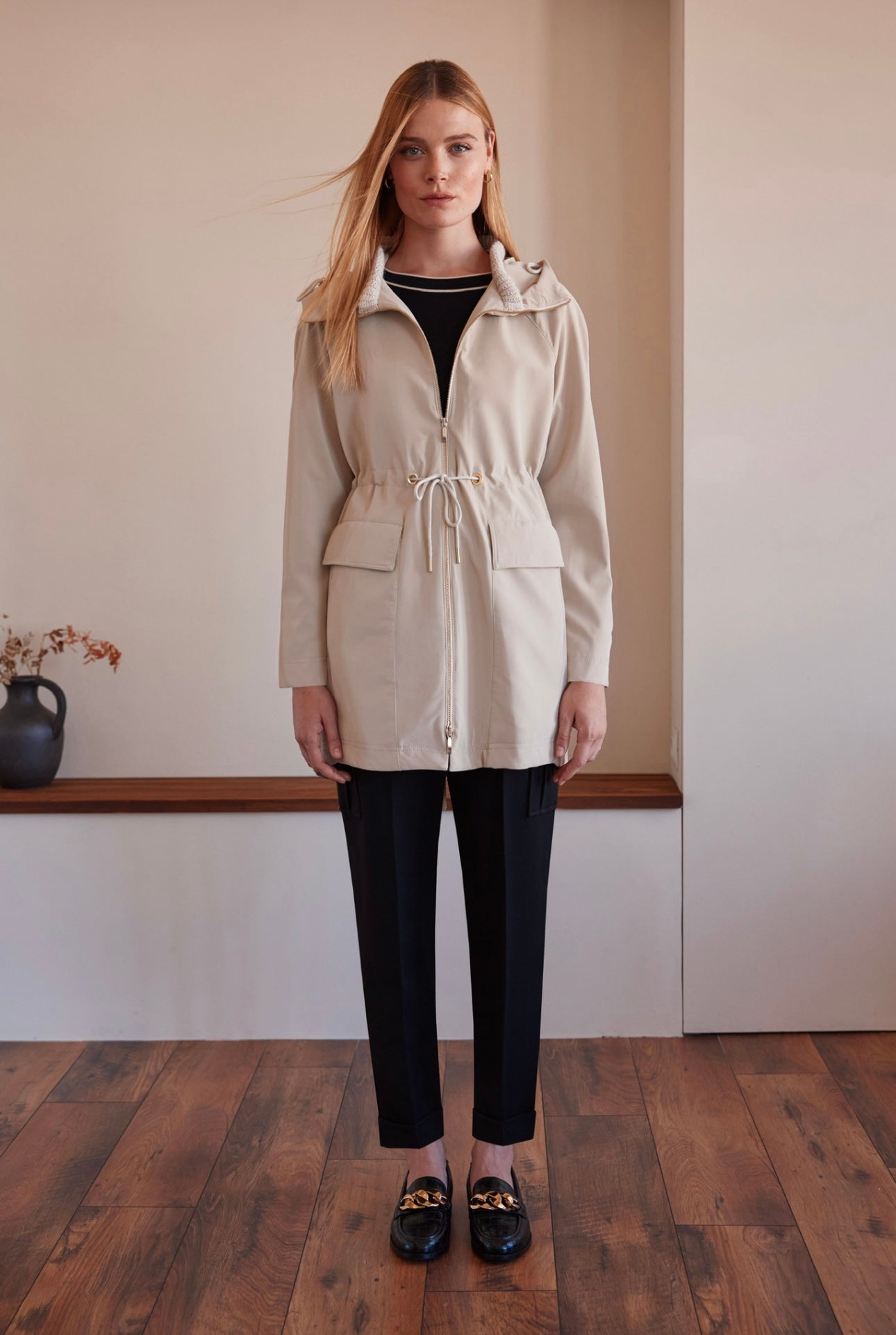 Arggido Off-White Parka Jacket Style 49112 – Modern Utility Chic