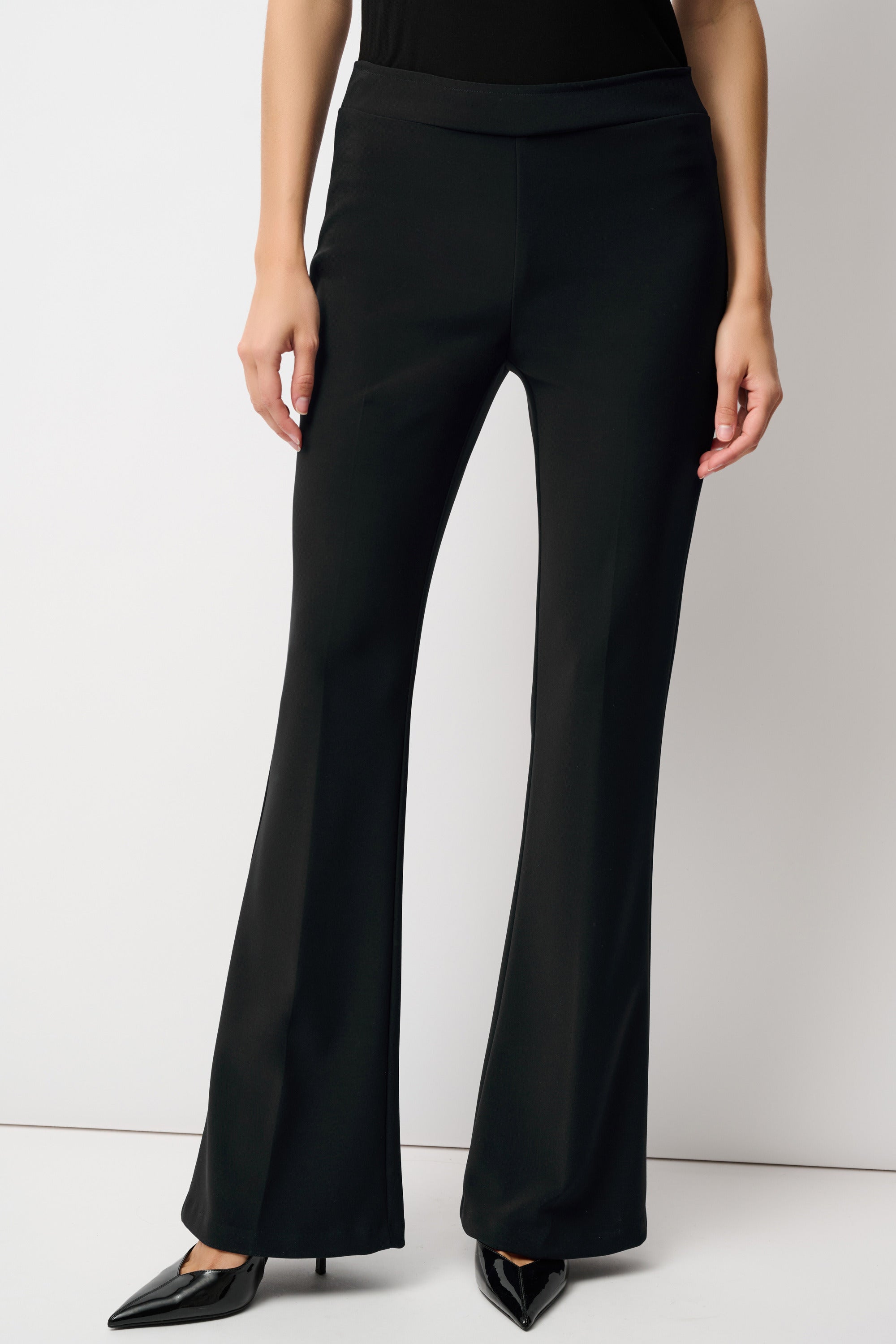 Classic Flared Pant - Black
163099NOS