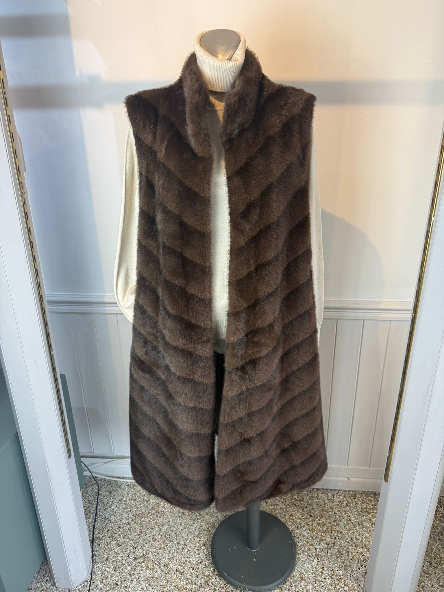 Malissa J Faux Fur Gilet – Stone or Dark Brown (Style GC20333) One Size