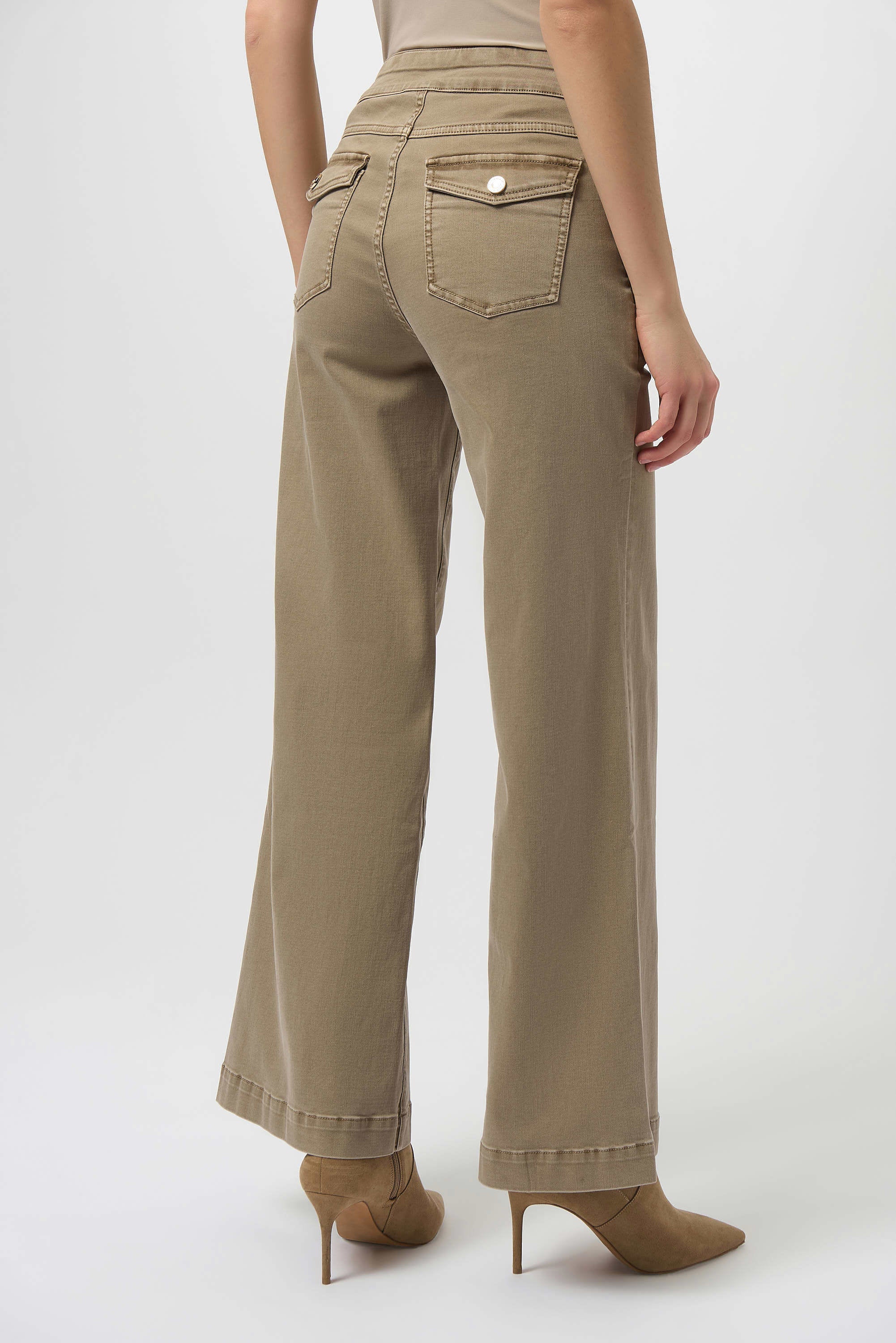 Joseph Ribkoff Classic Wide Leg Pull-On Jeans
254919 in Fawn