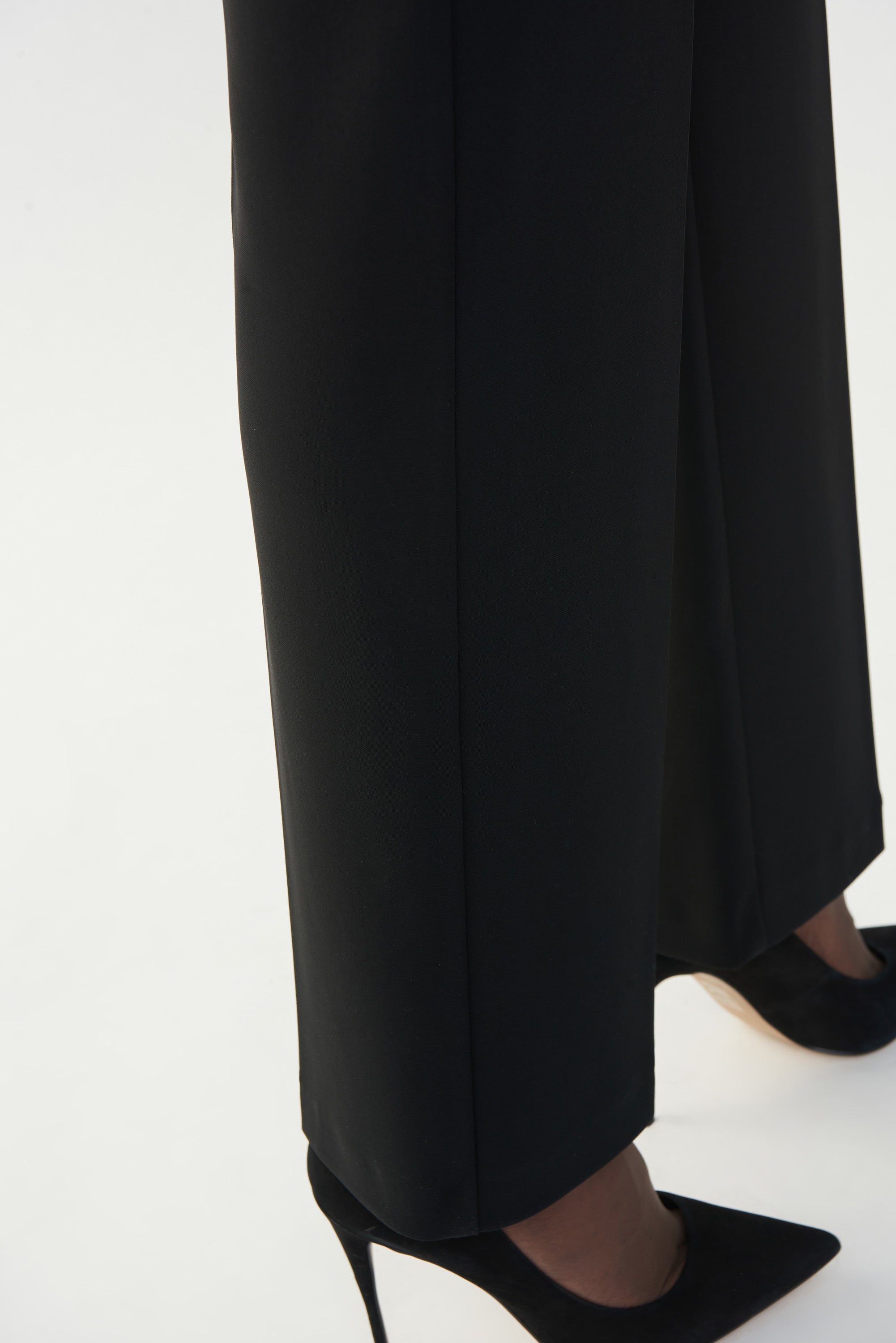 Joseph Ribkoff Classic Wide Leg Pant In Black 
153088NOS