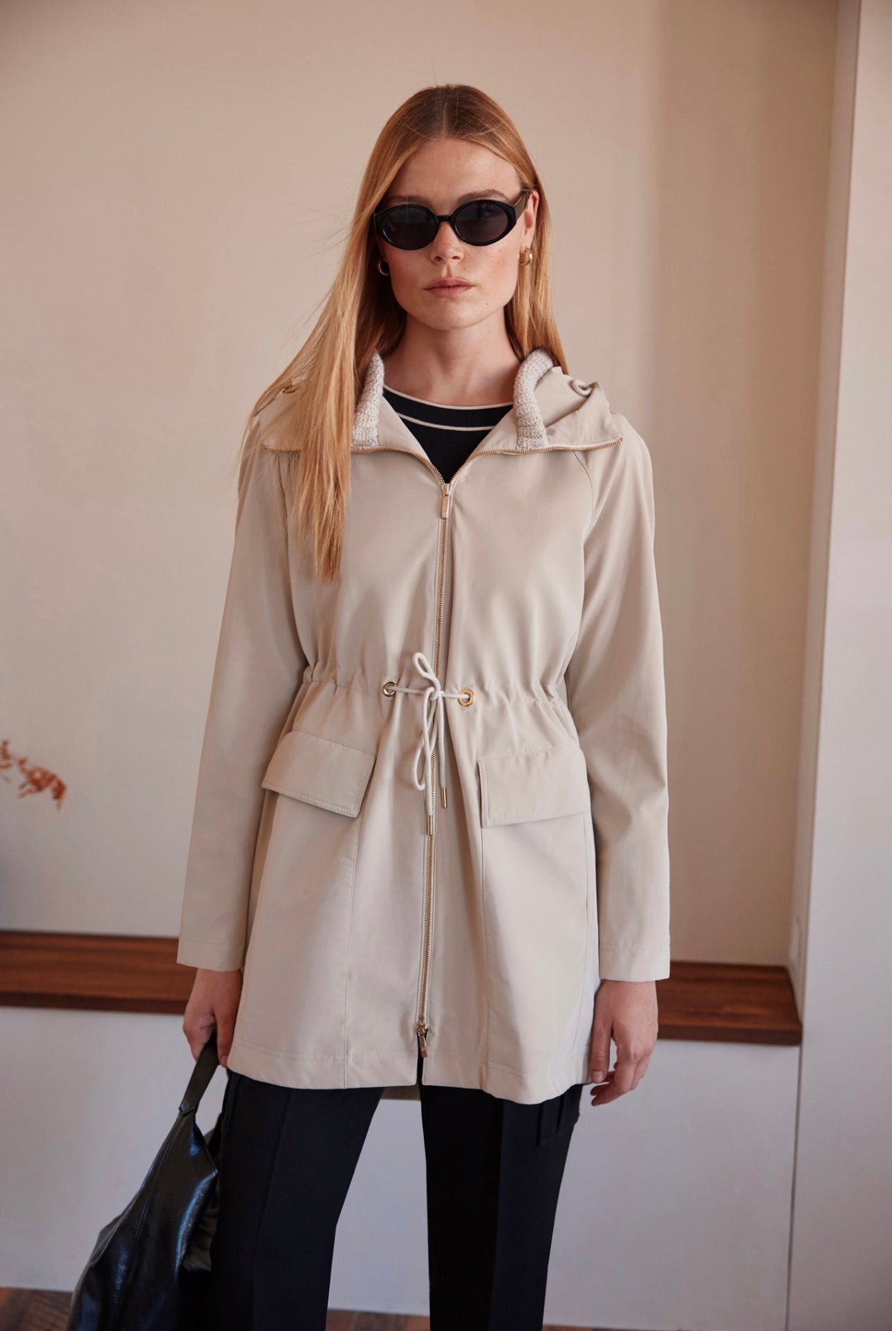 Arggido Off-White Parka Jacket Style 49112 – Modern Utility Chic