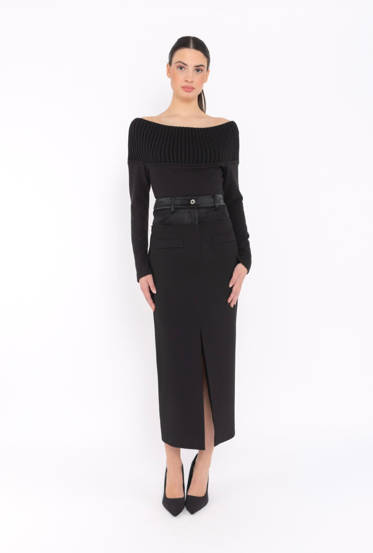 Arggido Black Maxi Skirt Style 49091 – Sleek Modern Sophistication