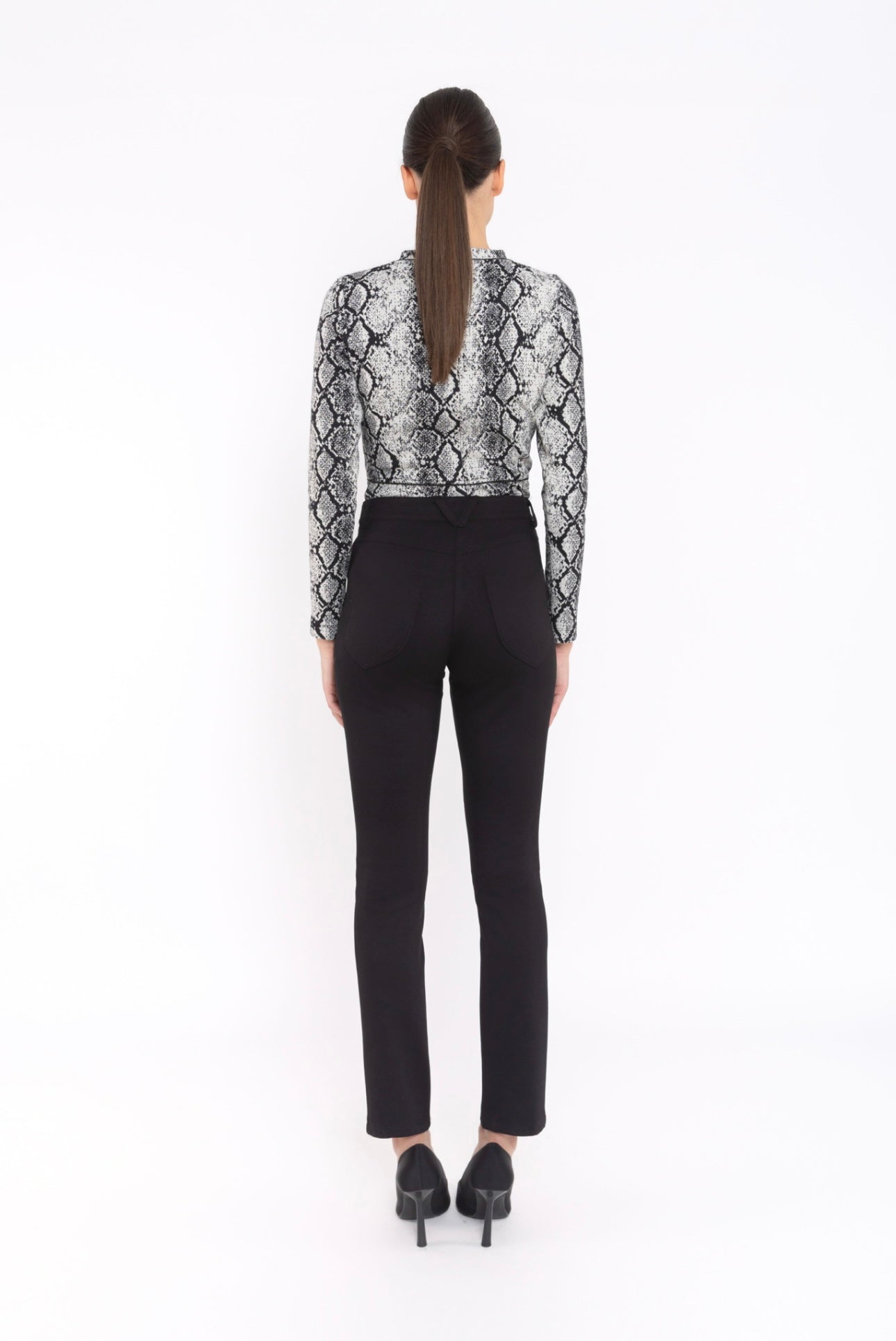 Arggido Black Slim Cut Trousers Style 49058 – Timeless Tailoring