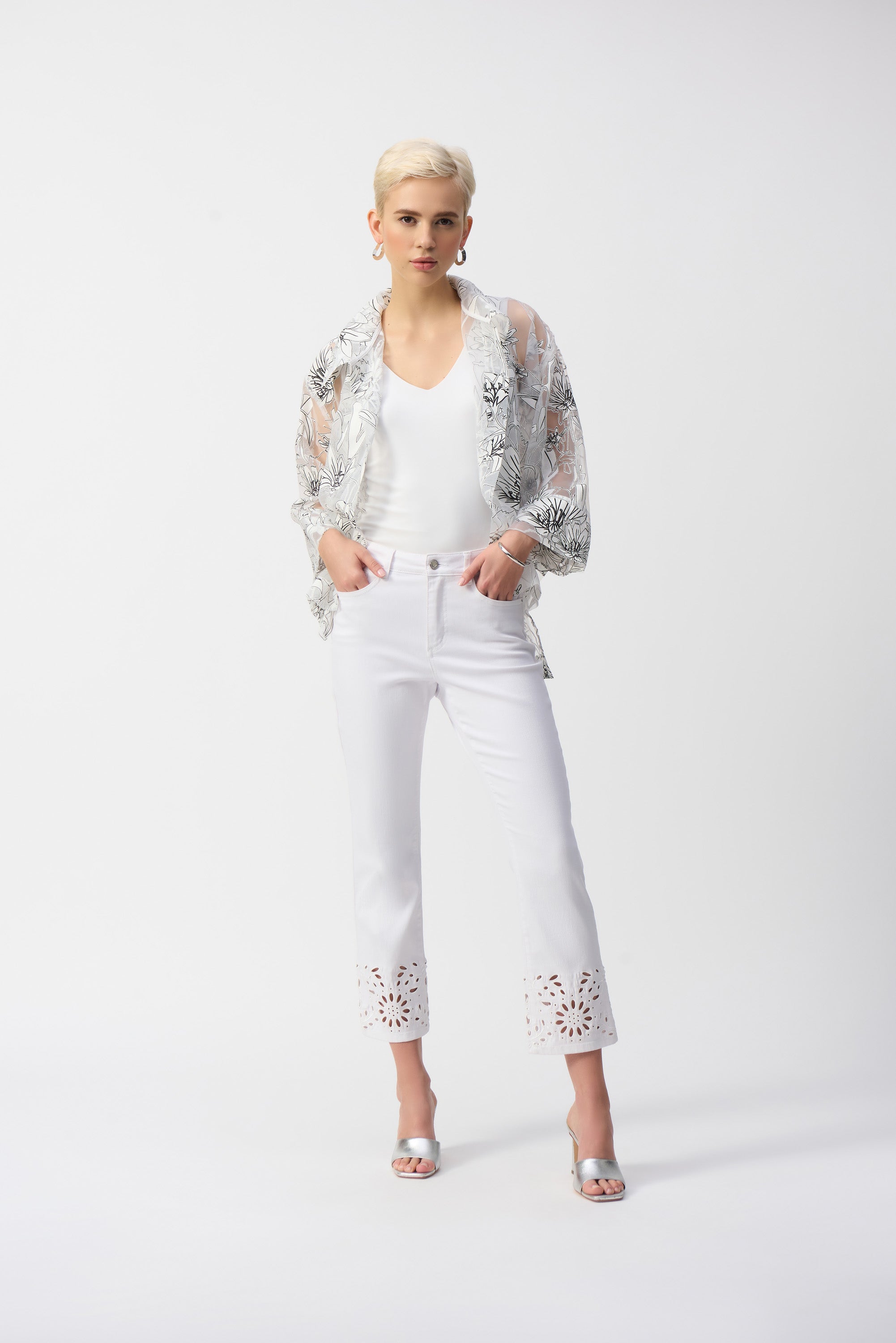 Joseph Ribkoff Straight Fit Cropped Jeans
251965 S/S 2025