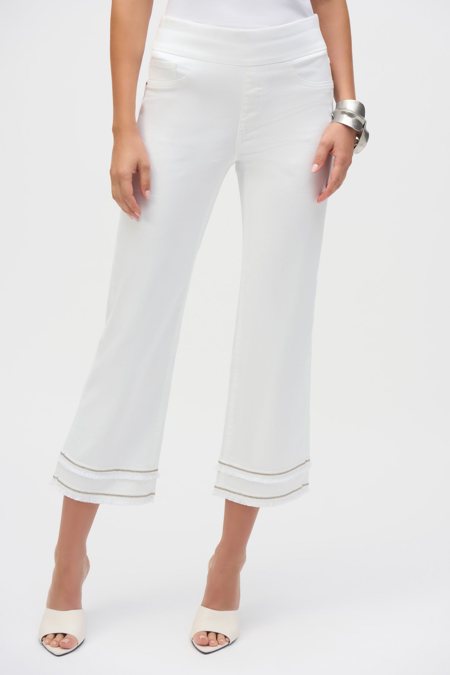 Joseph Ribkoff Stretch Straight Crop Pull-On Jeans with Beading
252913