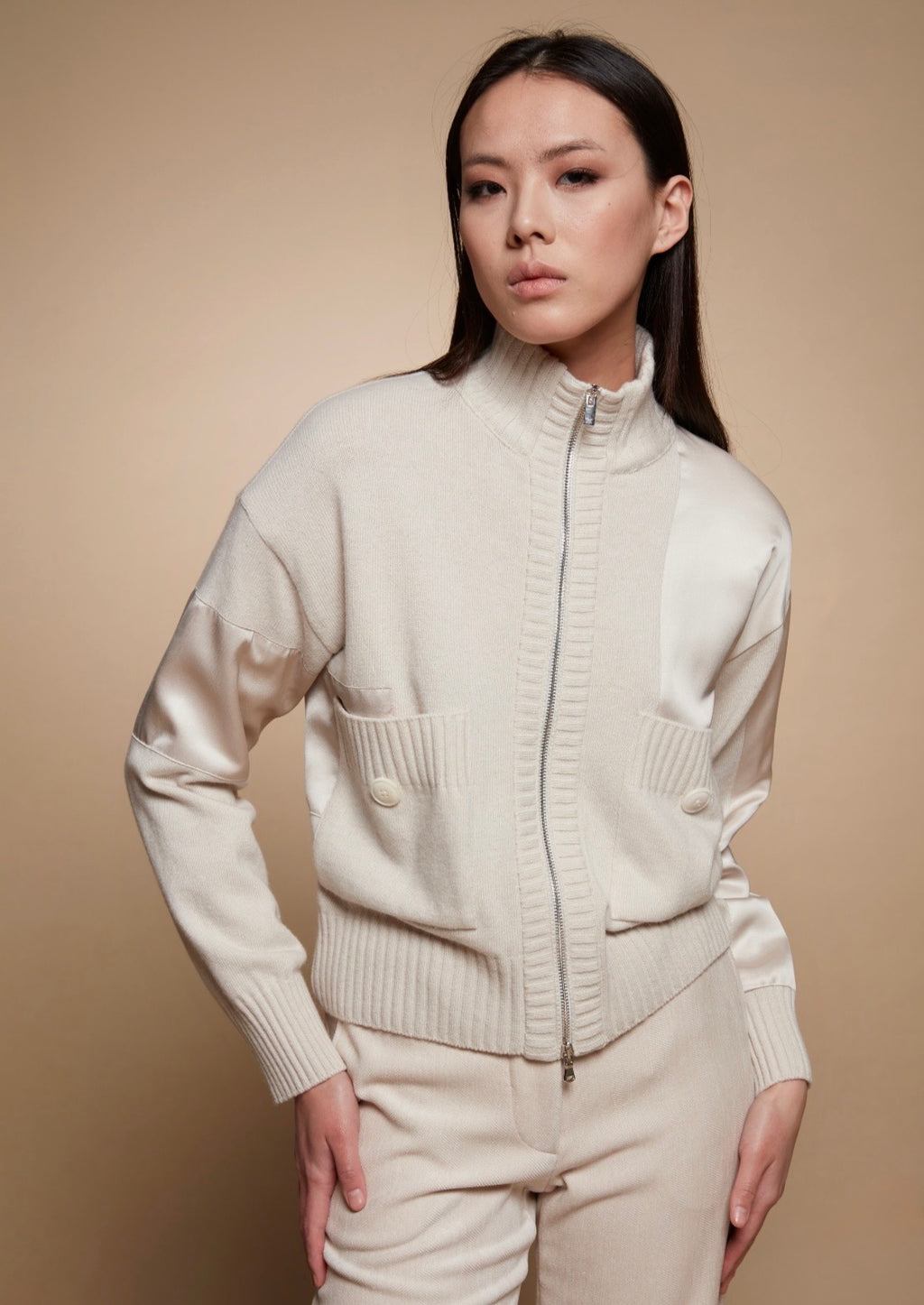 Tricot Chic Ivory Zip Bomber Jacket – Made in Italy Style Z717