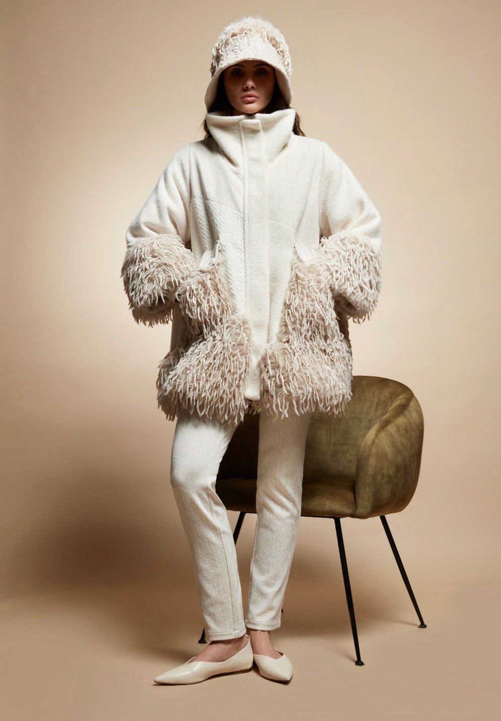 Tricot Chic Ivory Textured Faux Fur Detail Coat – Style Z752/C – UK 10