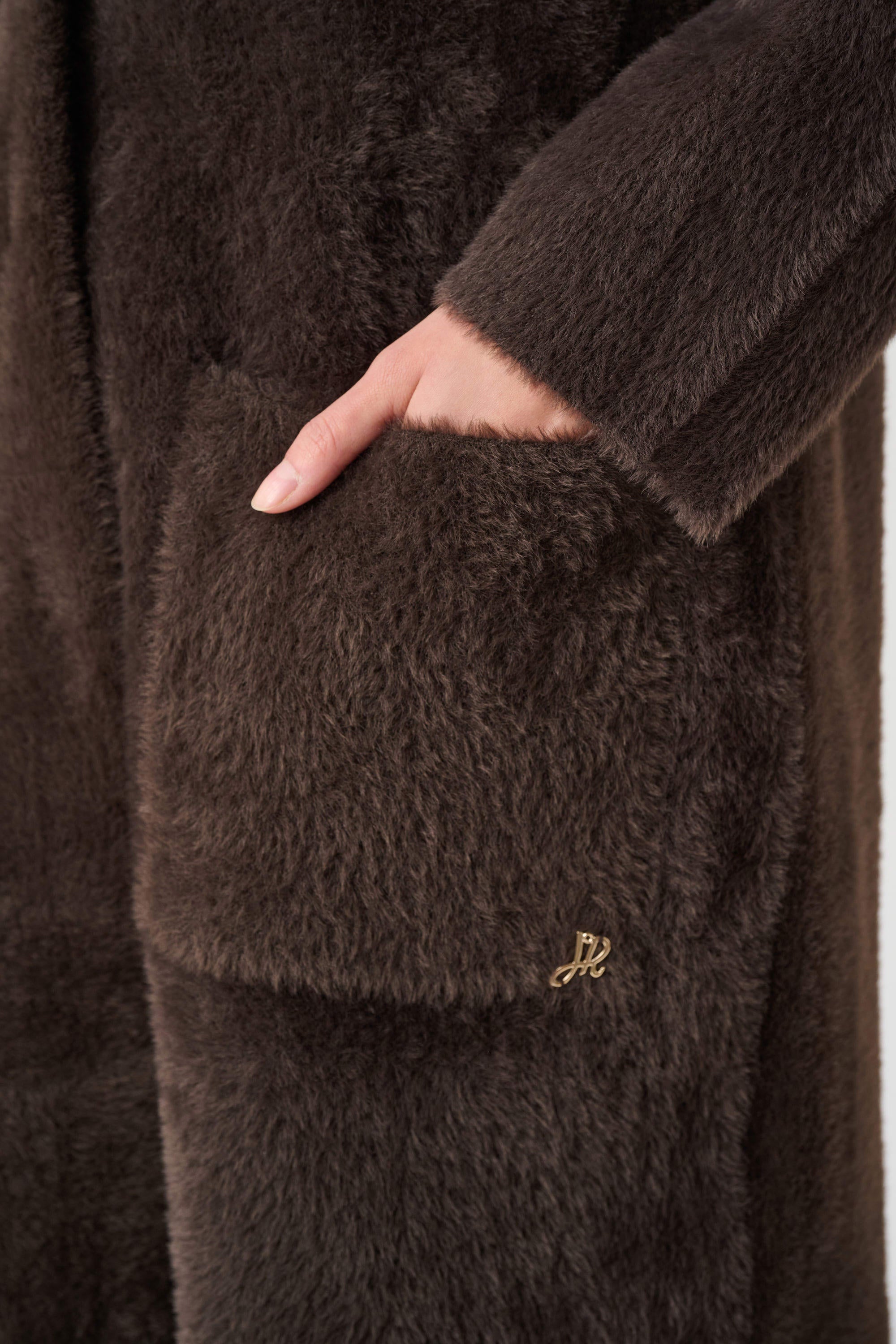 Joseph Ribkoff Feather Yarn Coat With Detachable Faux Fur Collar
263973 Mocha