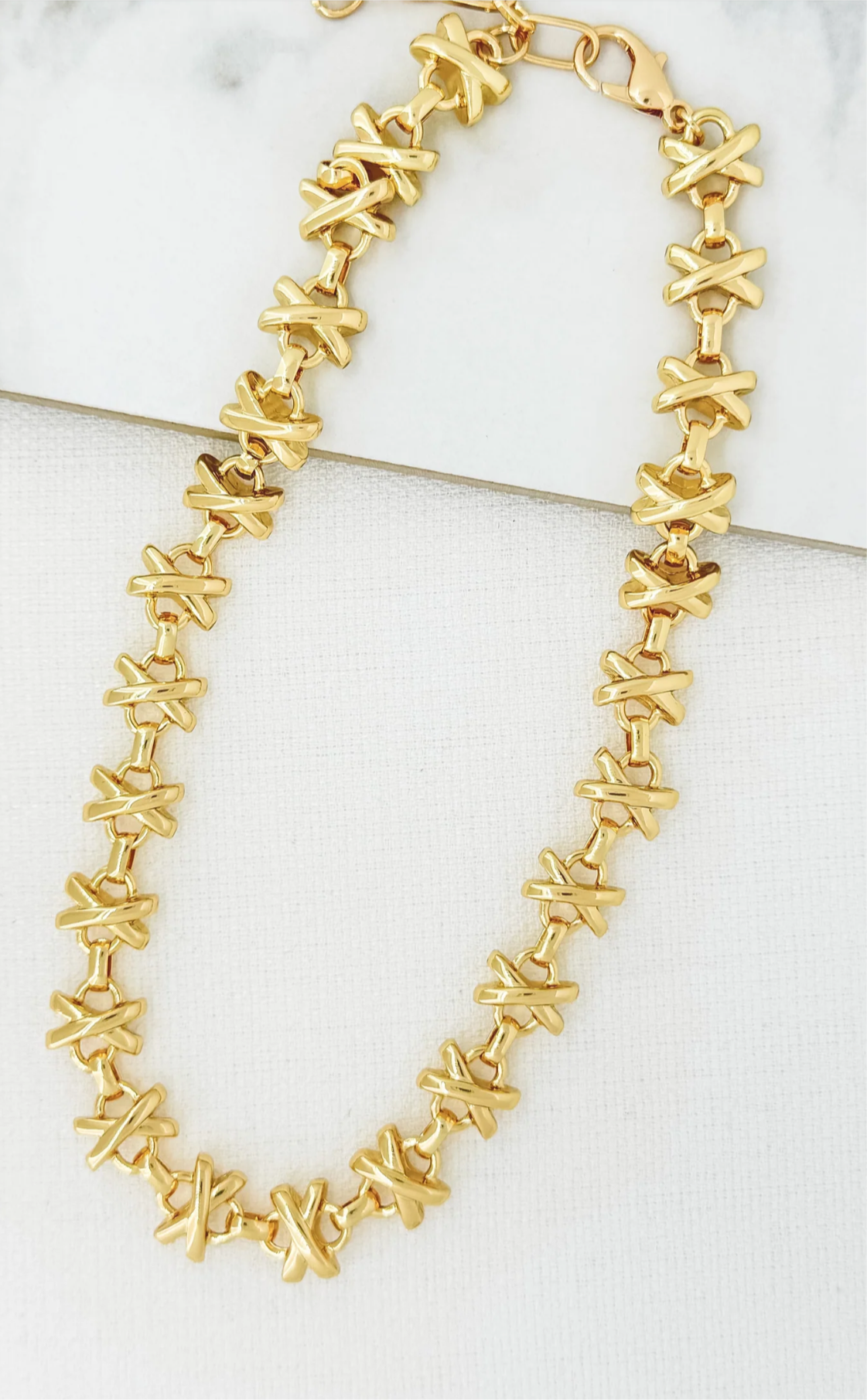 Envy Jewellery 4557/GD/N/N – Short Gold Cross Design Necklace