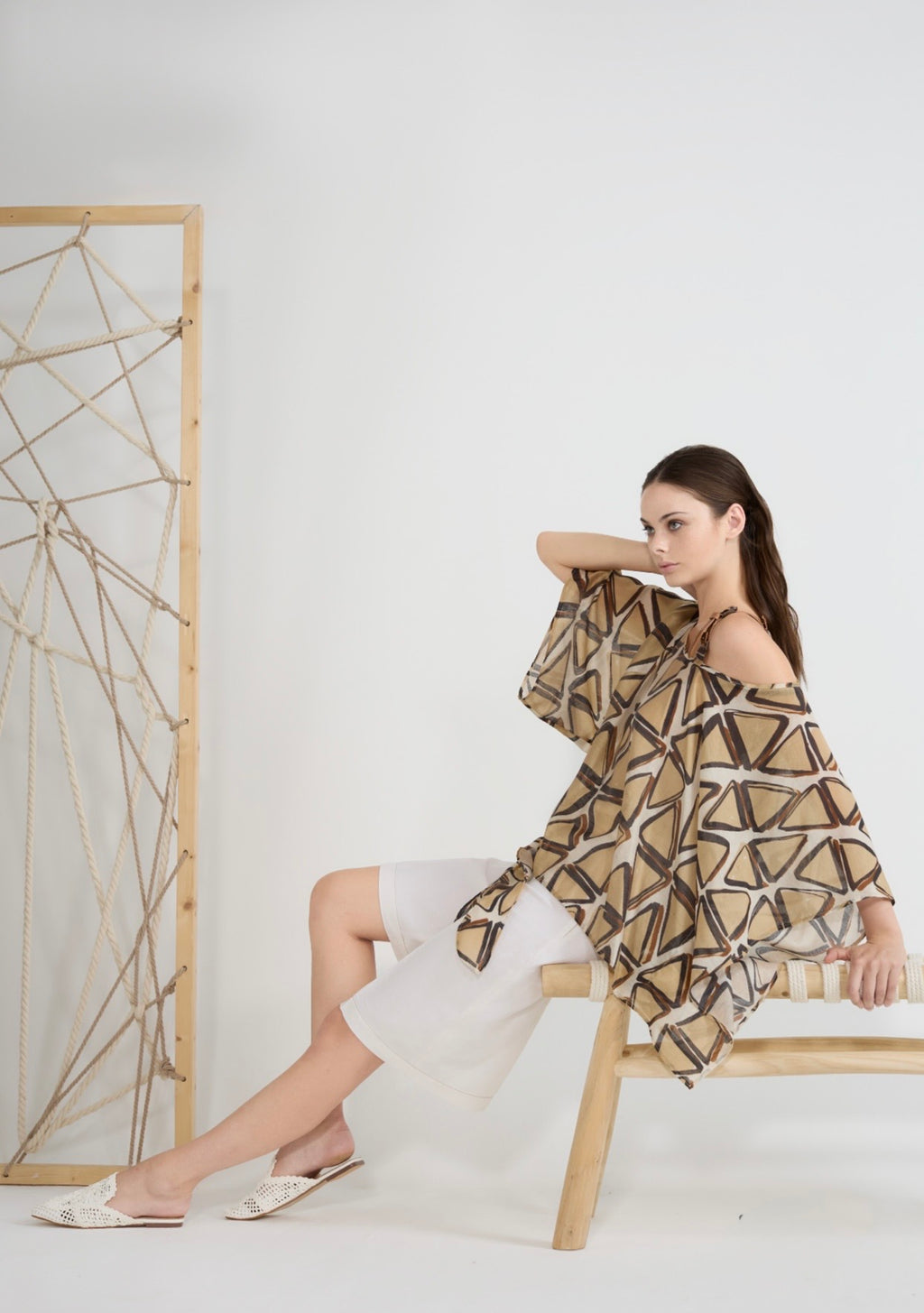 Tricot Chic Buckle Detail Asymmetrical Top – Style U191