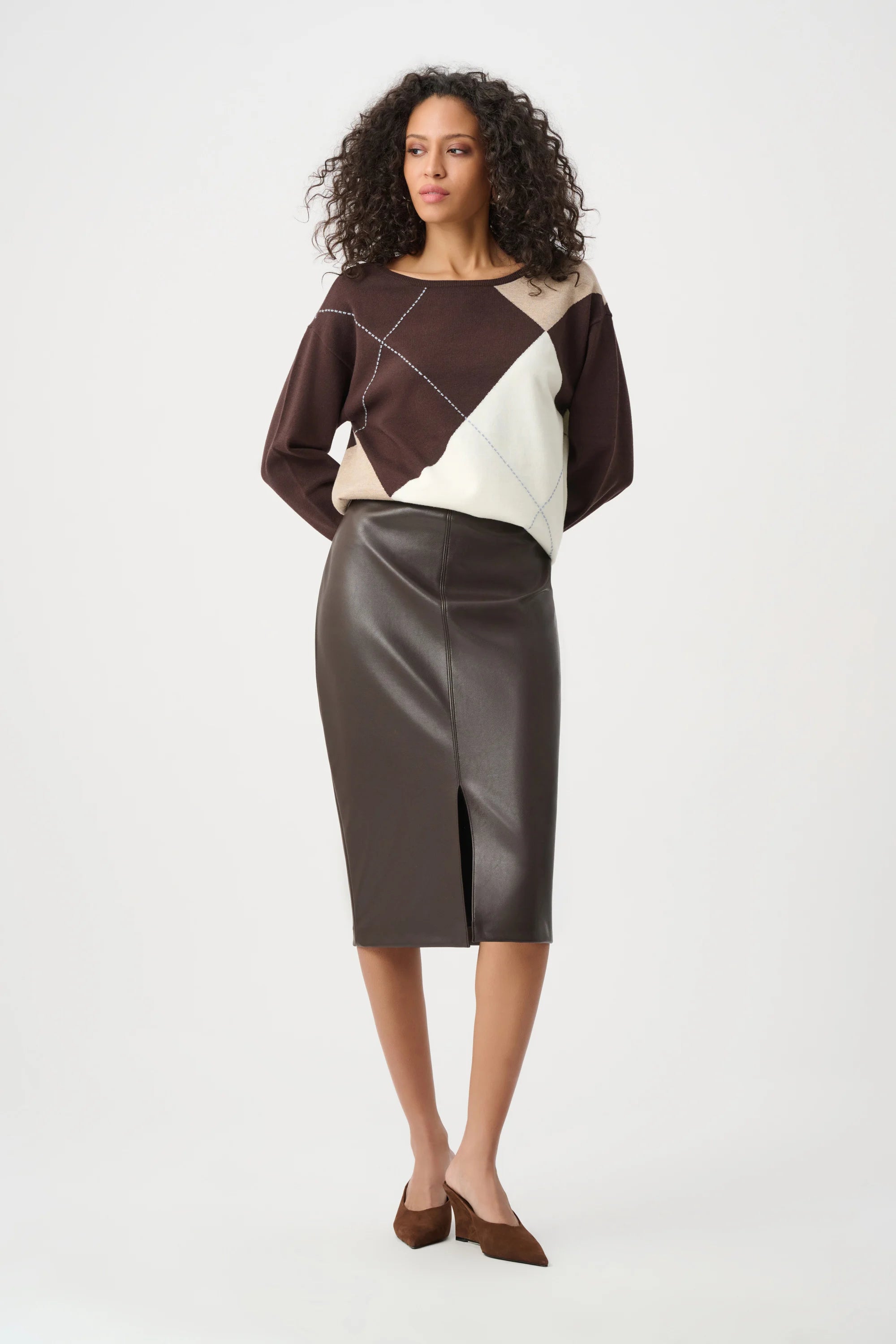 Joseph Ribkoff Bonded Leatherette Pencil Skirt
263213 Mocha A/W 26