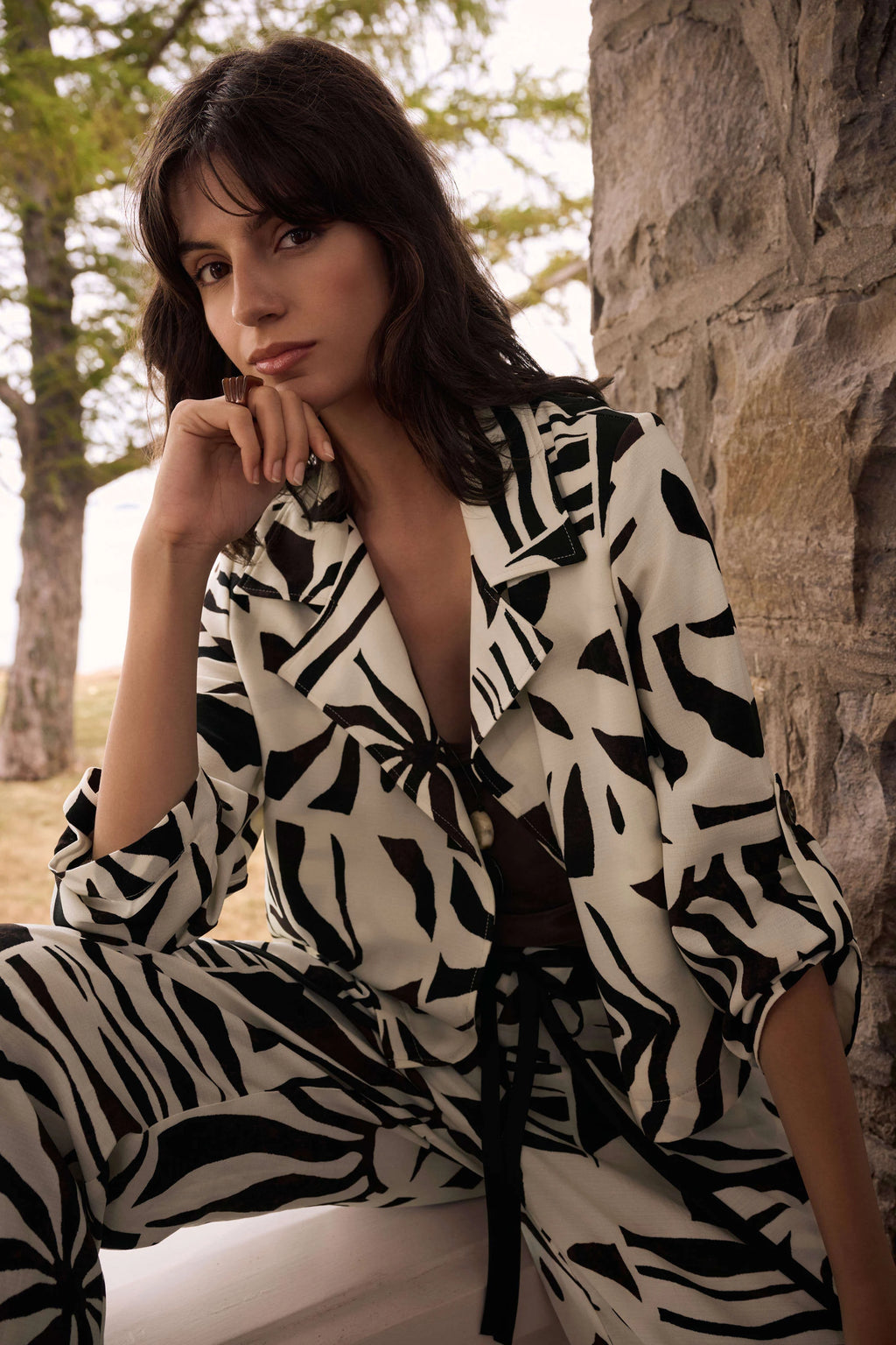 Joseph Ribkoff Woven Gauze Tropical Print Boxy Blazer
262193