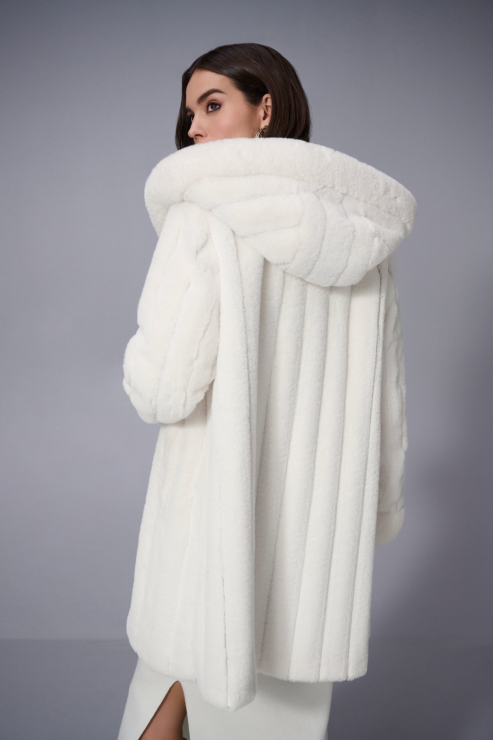 Joseph Ribkoff Faux Fur Reversible Hooded Coat
253926 in Vanilla
