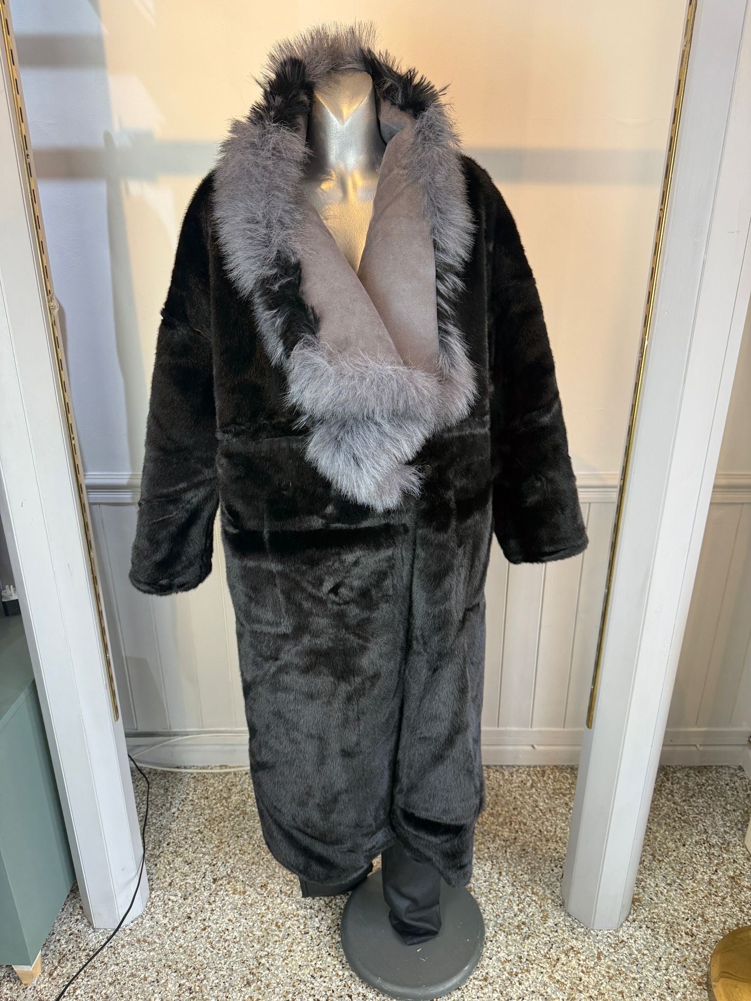 Malissa J Reversible Faux Fur Coat – Grey/Black (Style GC21345)