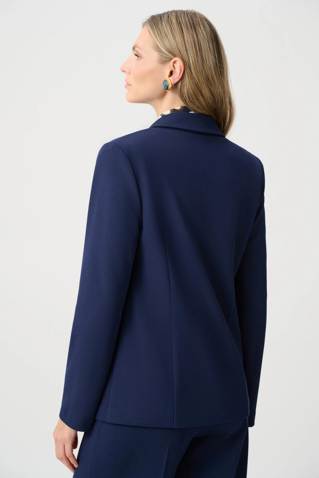 Joseph Ribkoff Scuba Crepe Fitted Blazer
263086 in Indigo