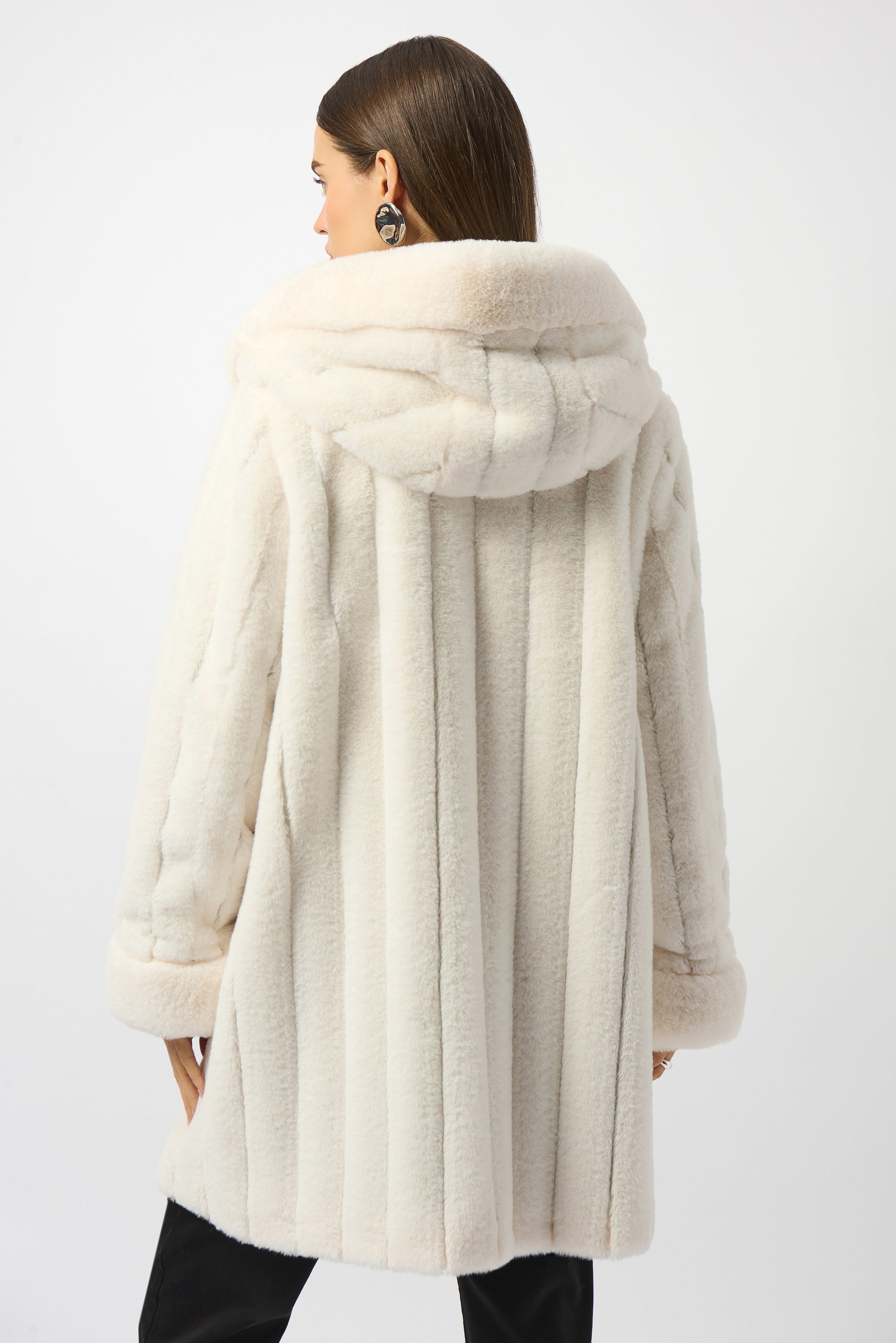 Joseph Ribkoff Faux Fur Reversible Hooded Coat
253926 in Vanilla