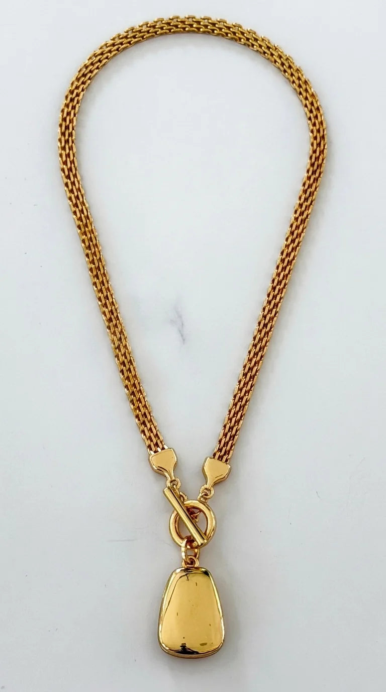 Envy Gold Mesh T-Bar Pendant Necklace – 504/GD/N/N