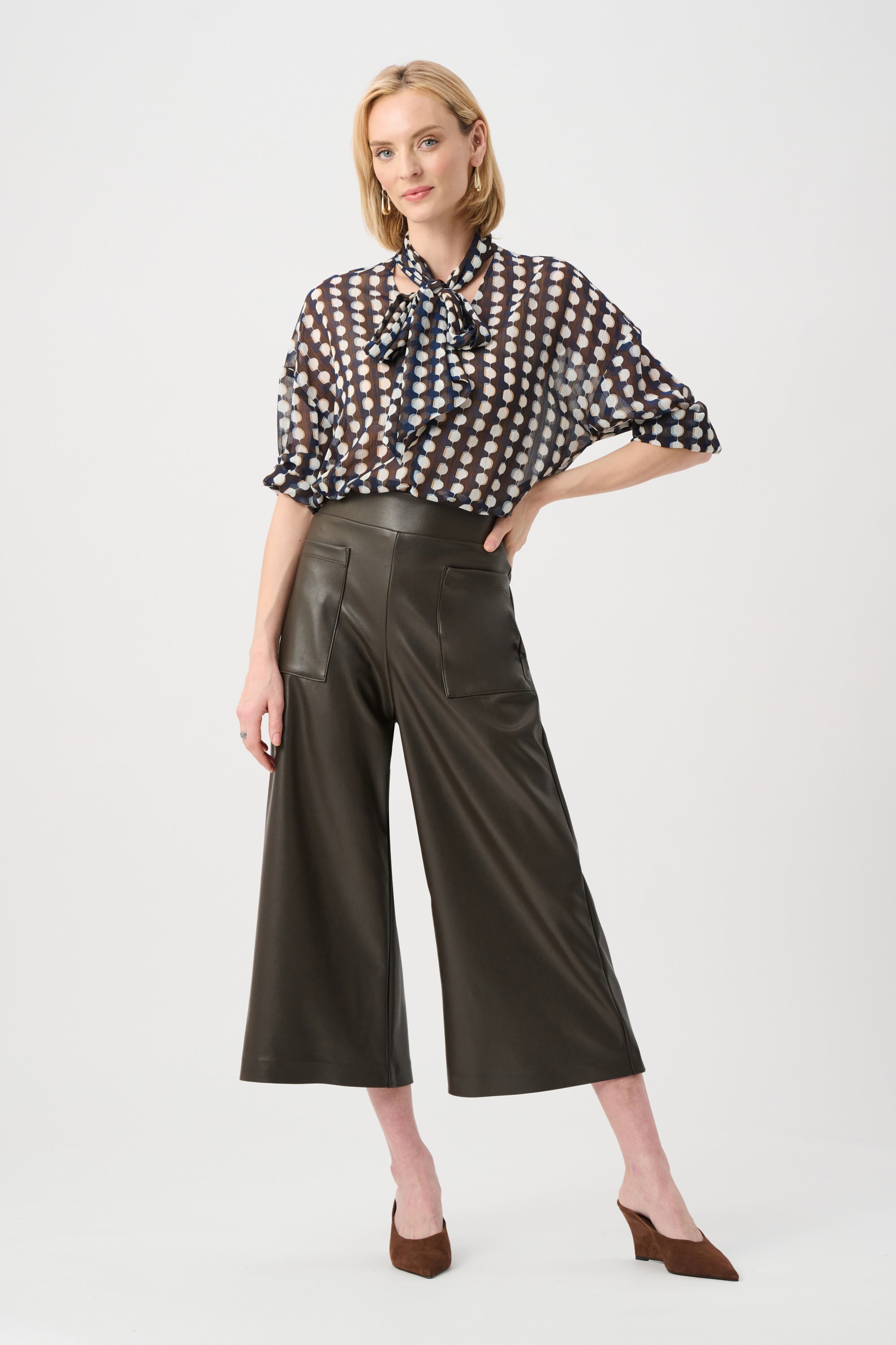 Joseph Ribkoff Leatherette Pull-On Culotte Pants
263096 Mocha