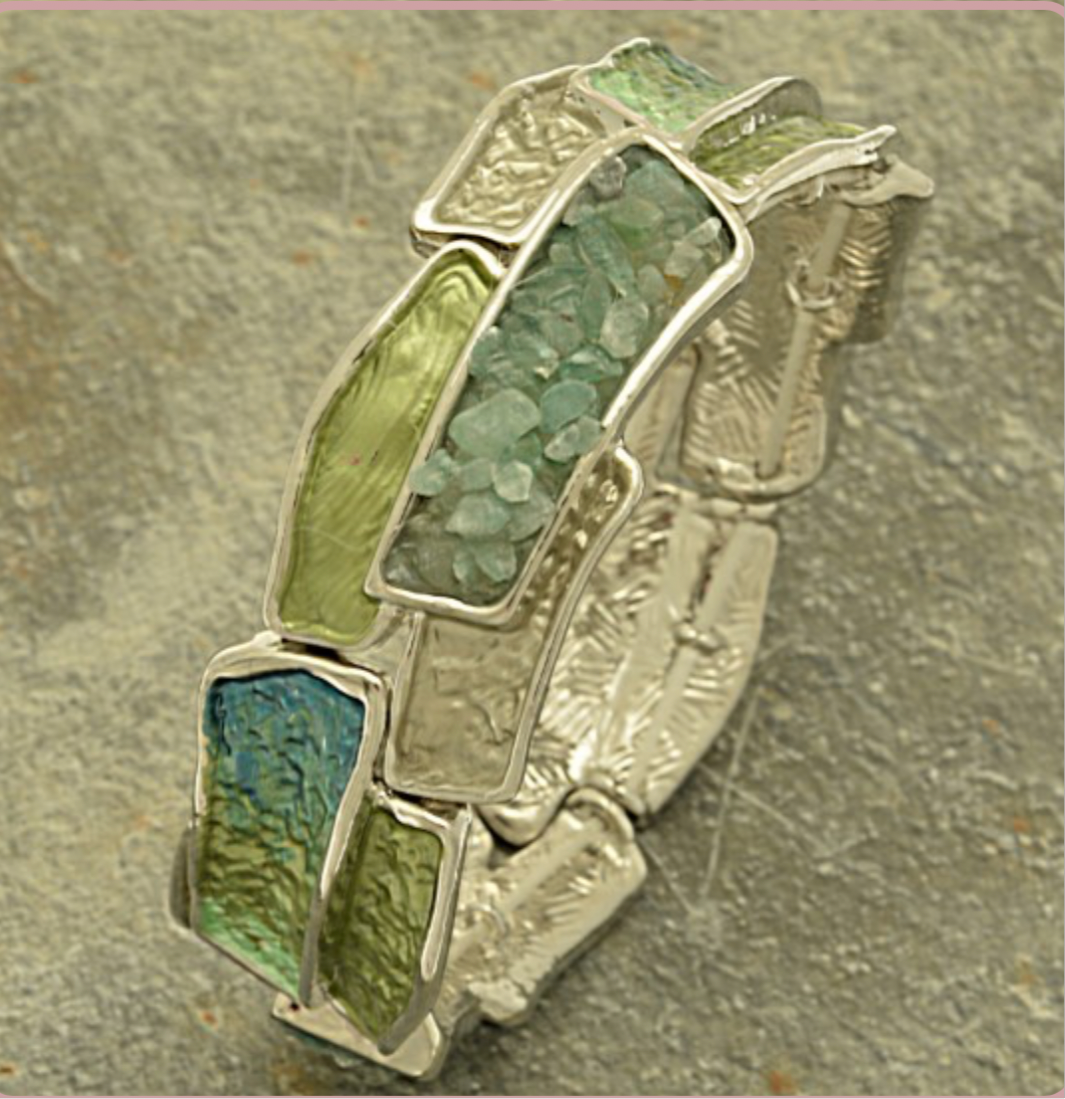 Miss Milly Green Curved Crumble
Bracelet
FB730GN