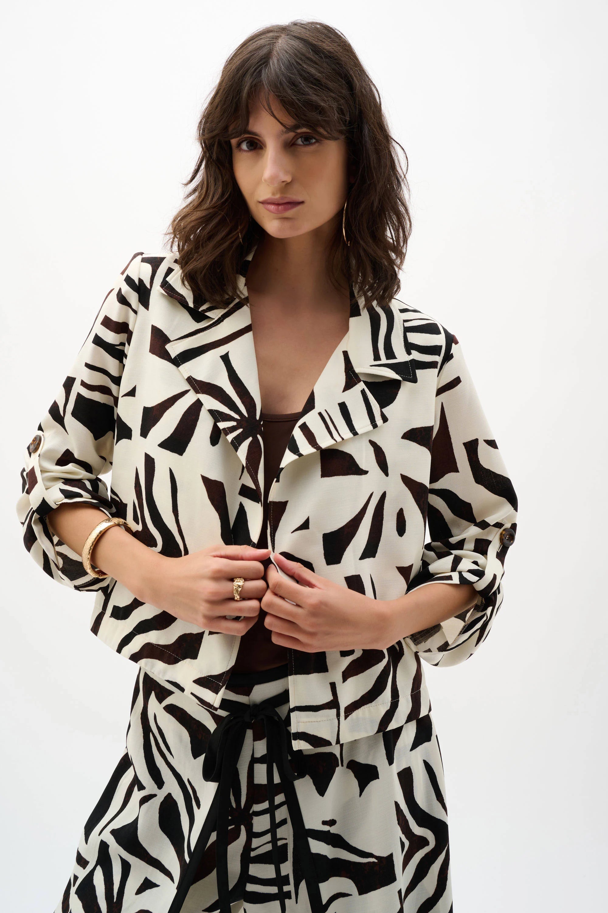 Joseph Ribkoff Woven Gauze Tropical Print Boxy Blazer
262193