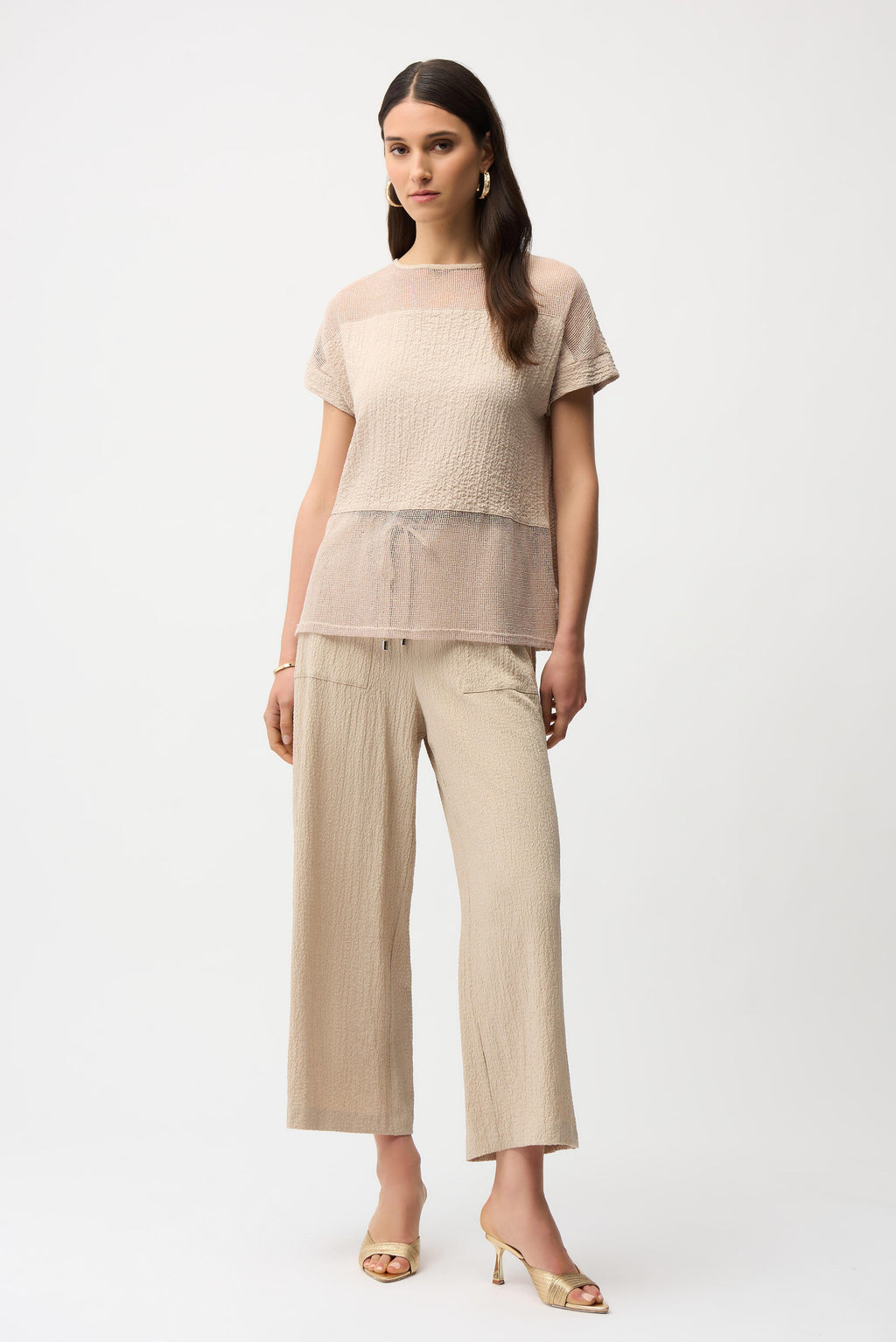 Joseph Ribkoff Seersucker Pull-On Crop Pants With Front Pockets
261197