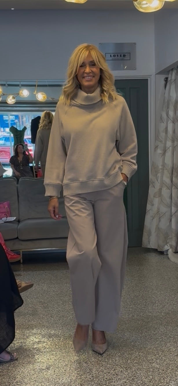 SOHO-t POLA Wide Leg Pants – Caramel | Italian Jersey Trousers