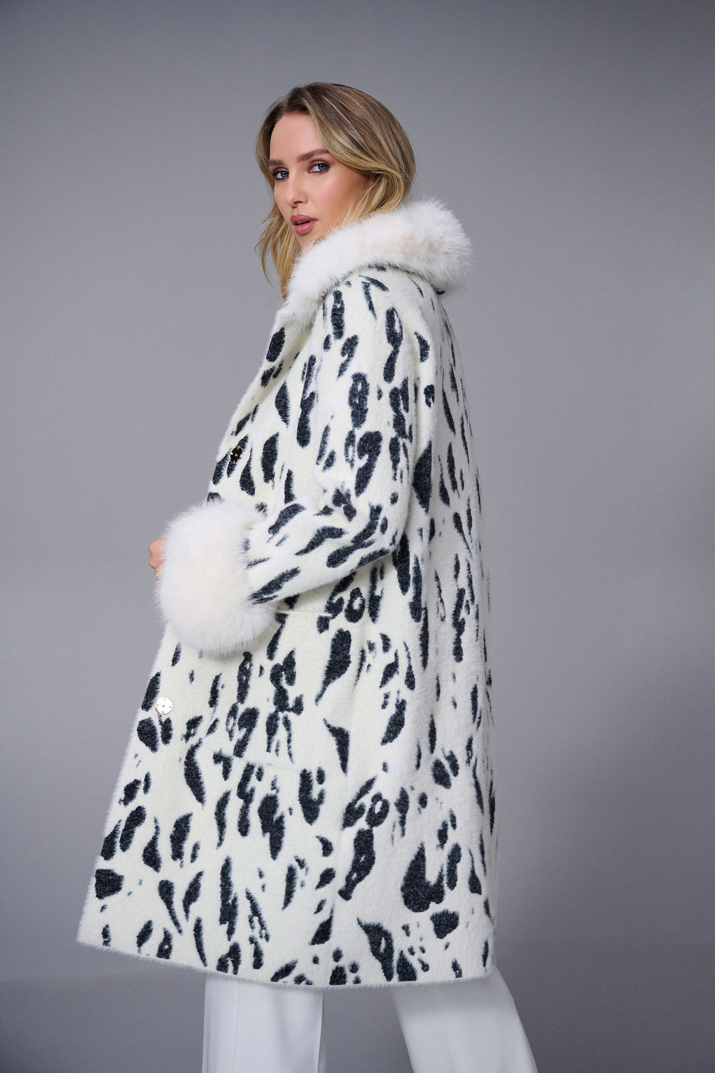 Joseph Ribkoff Feather Yarn Animal Jacquard Coat with Faux Fur Trim
253904