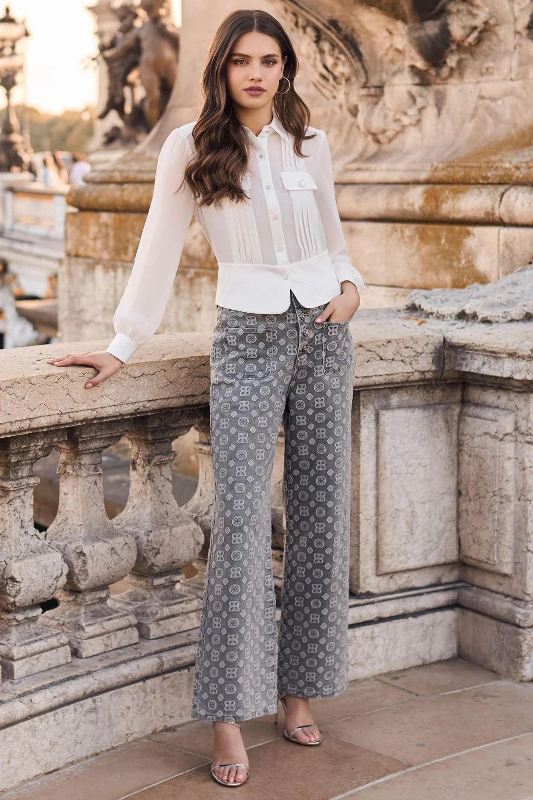 Frank Lyman White Pleated Blouse Style 264805