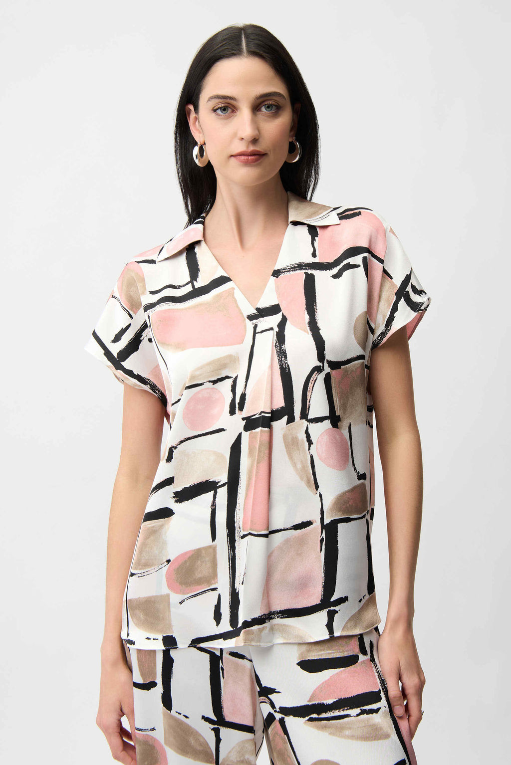 Joseph Ribkoff Recycled Satin Abstract Print Boxy Top With V-necklineline
261308