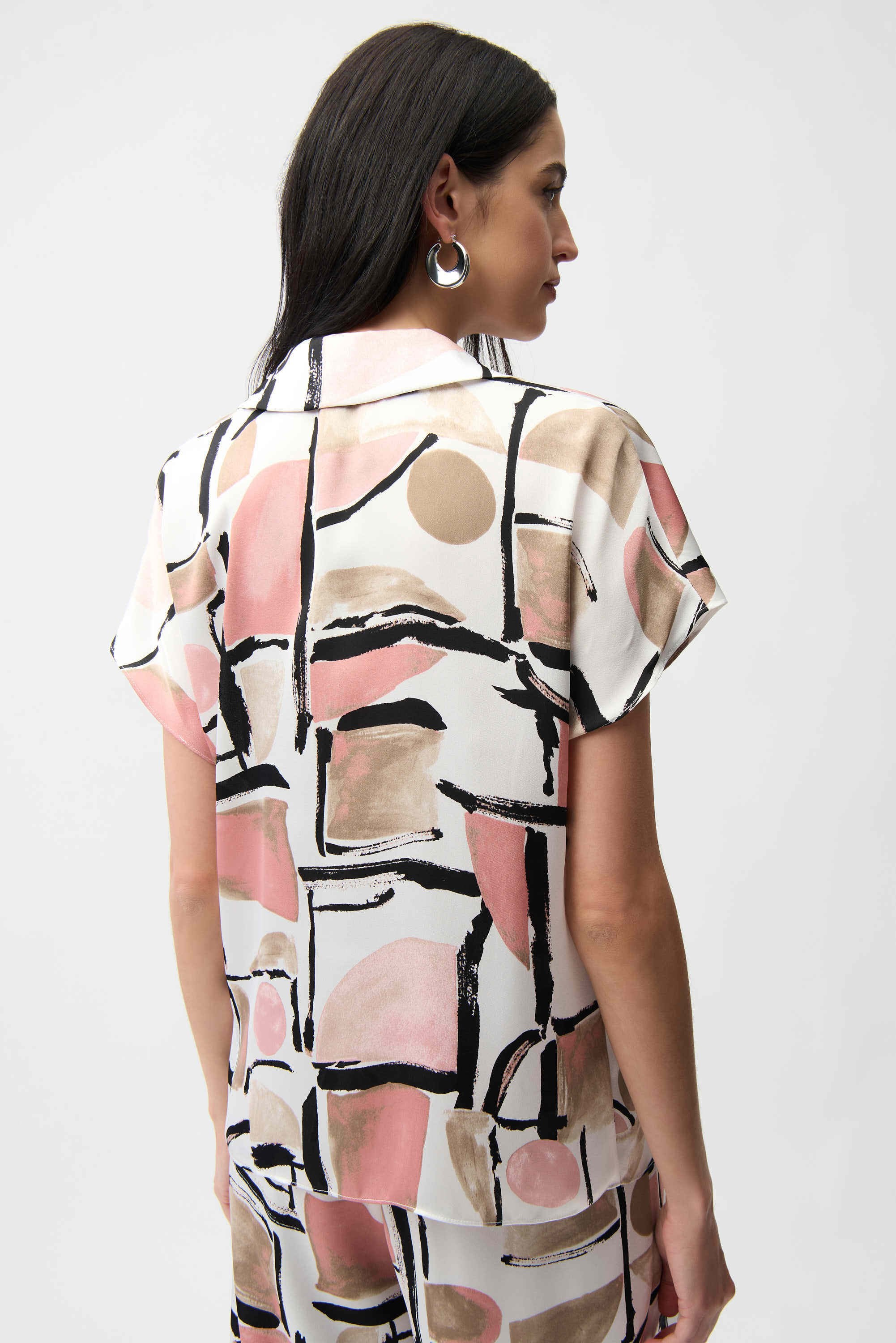 Joseph Ribkoff Recycled Satin Abstract Print Boxy Top With V-necklineline
261308