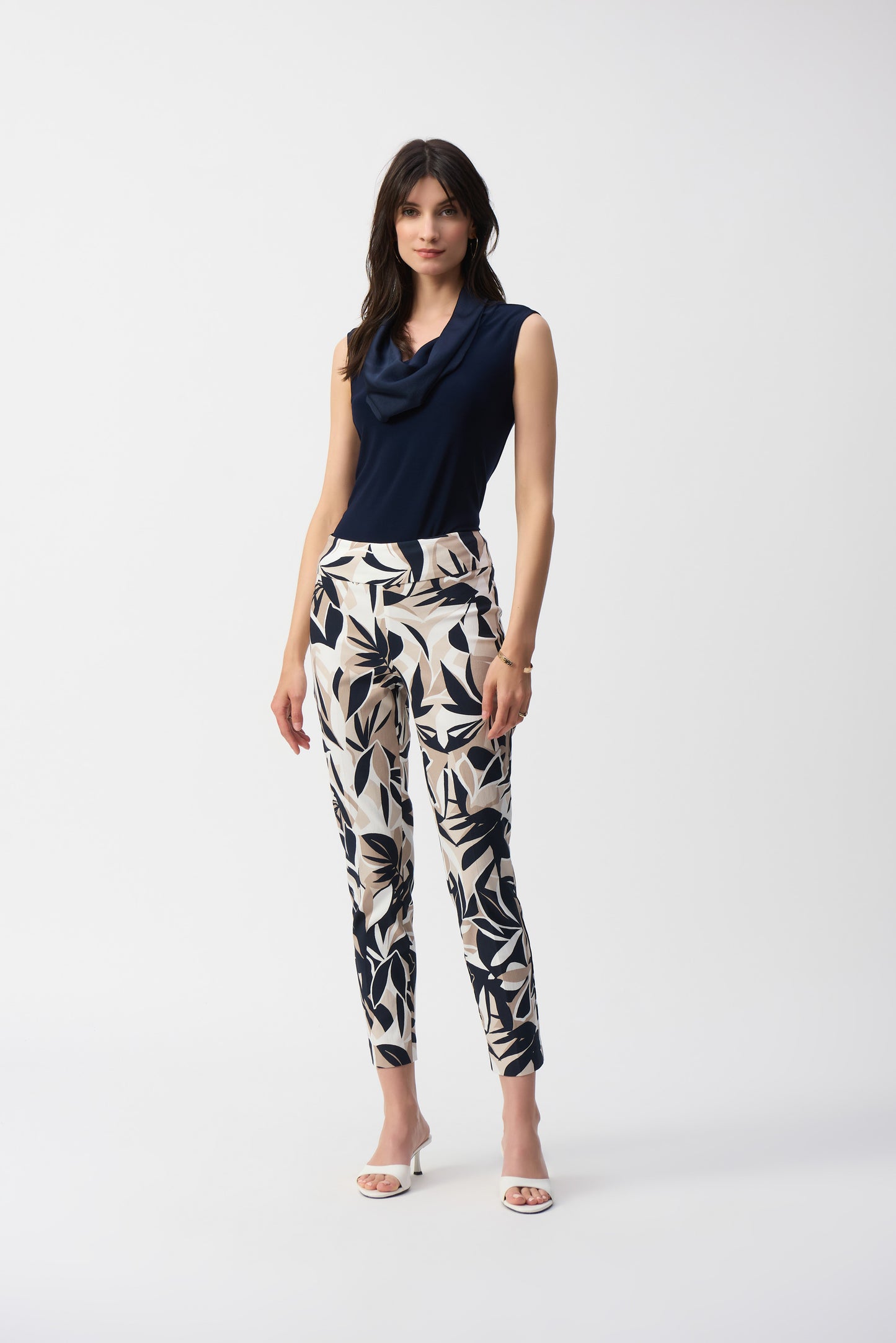 Joseph Ribkoff Millennium Tropical Print Slim Fit Pants
251001 S/S 2025