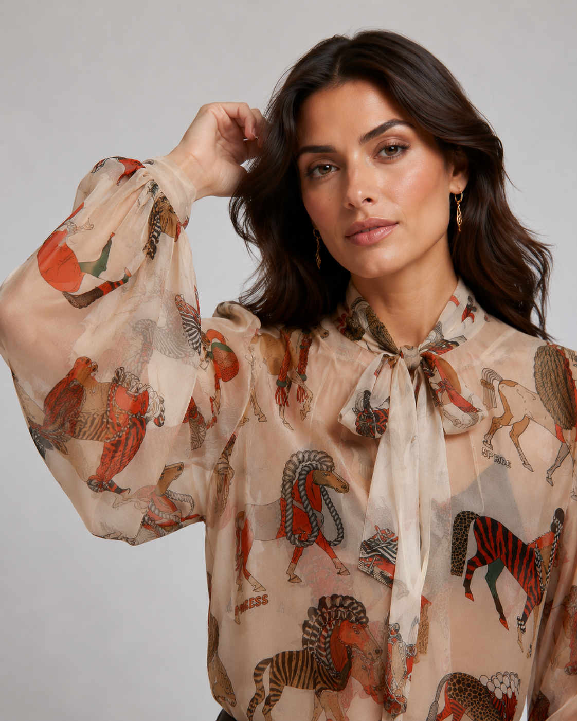 5 Progress Bow Shirt Chiffon – Horses Print