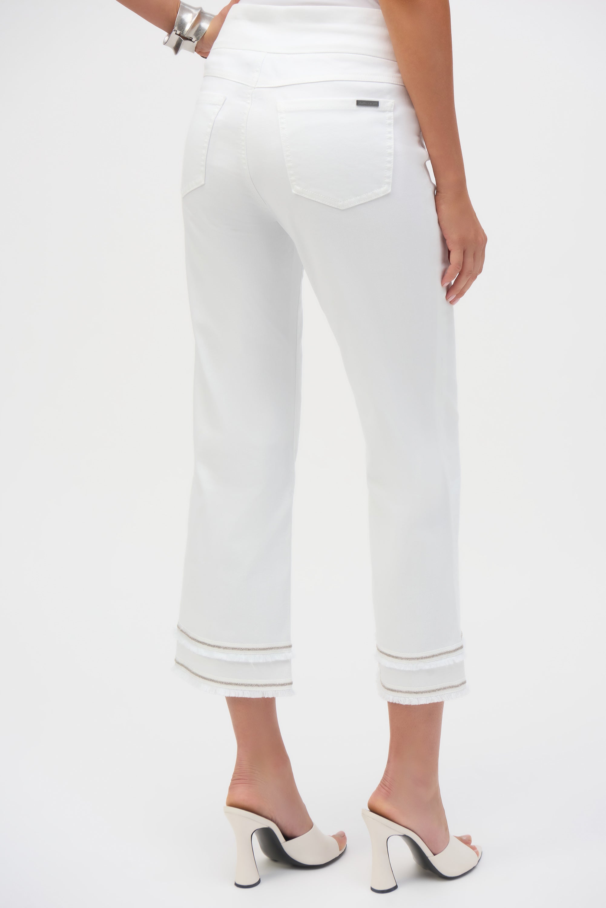 Joseph Ribkoff Stretch Straight Crop Pull-On Jeans with Beading
252913