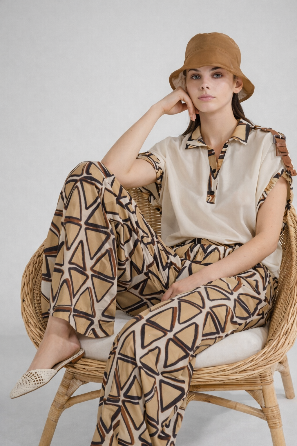 Tricot Chic Wide Leg Pants – Style U190