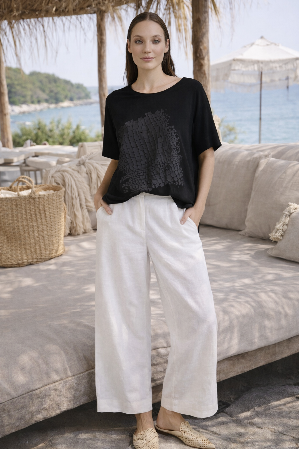 Tricot Chic Abstract Print Black T-Shirt – Style U461