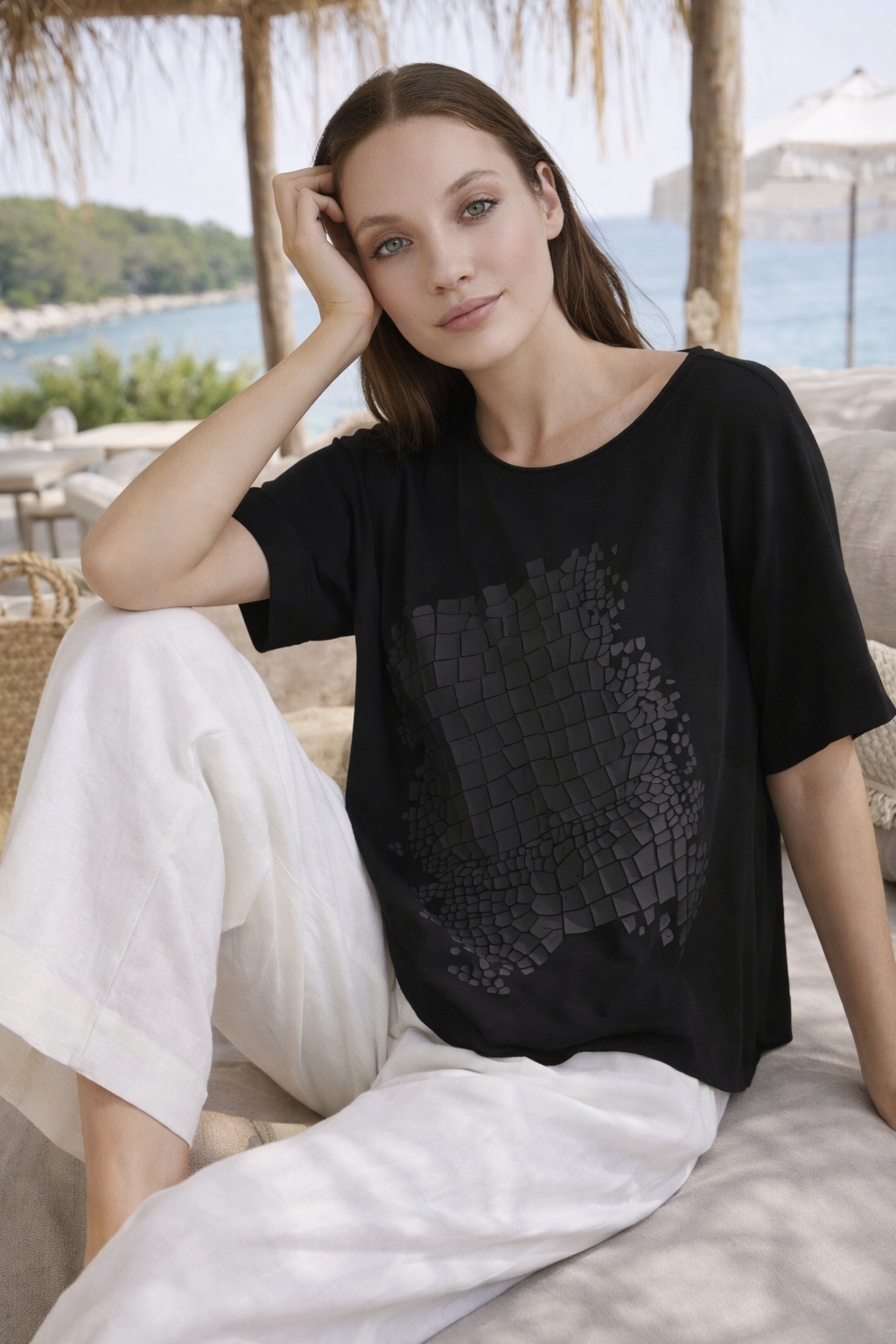 Tricot Chic Abstract Print Black T-Shirt – Style U461