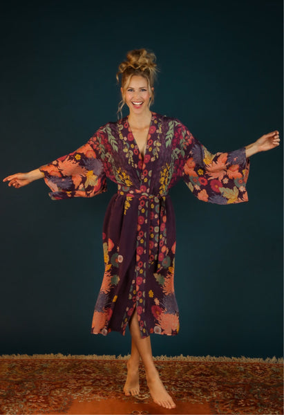 Powder Trailing Wisteria Lux Kimono Gown - Amethyst